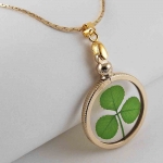 shamrock_gold_charm_necklace_1.jpg